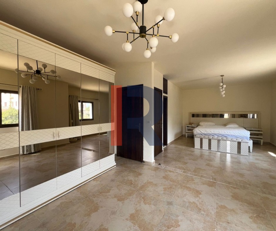 R9-2742 Spacious 3-Bedroom Apartment with Maid’s Room — الصورة 3 من 12
