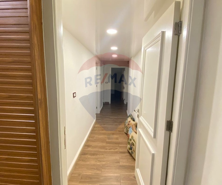 R9-2749 Exclusive 220m² Apartment for Sale in Sahat Dannawi – Abou Samra — الصورة 5 من 14