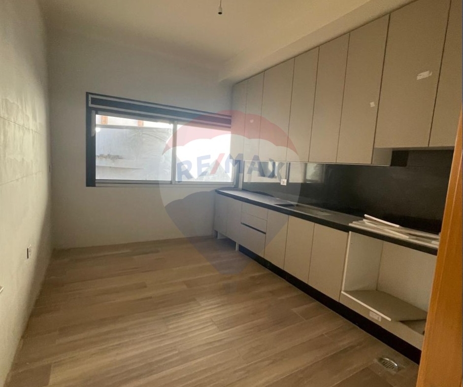 R9-2782 Spacious 3BR Apartment in Balamand with Panoramic Balconies — الصورة 5 من 8