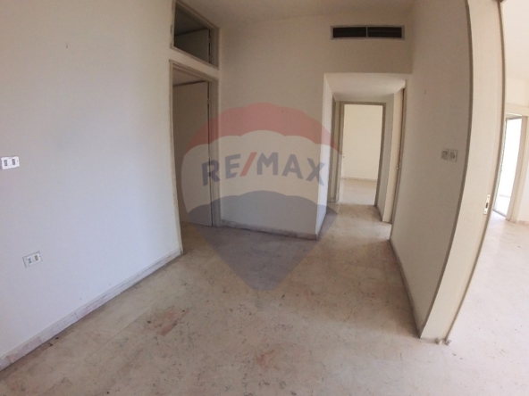 R9-2710 Three Bedrooms ApartmentFor Rent Tripoli — Photo 5 of 9