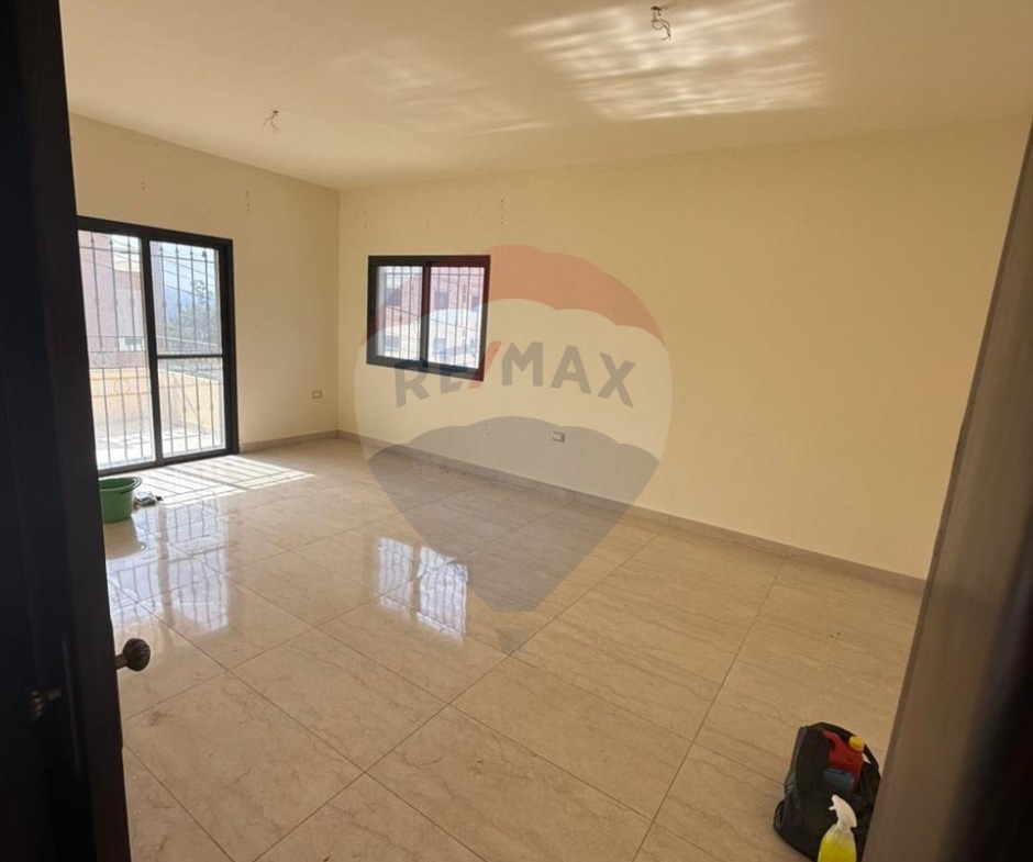 R9-2819 Apartment for Sale in Meryata Danniyeh — Photo 6 of 9