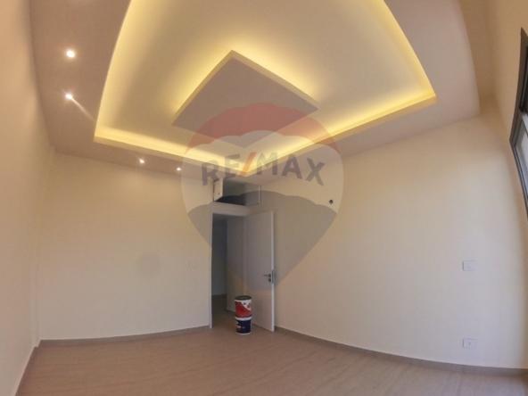 R9-2829 Luxury Apartment for Sale in Nadim El Jisr – 300 m² — Photo 5 of 13