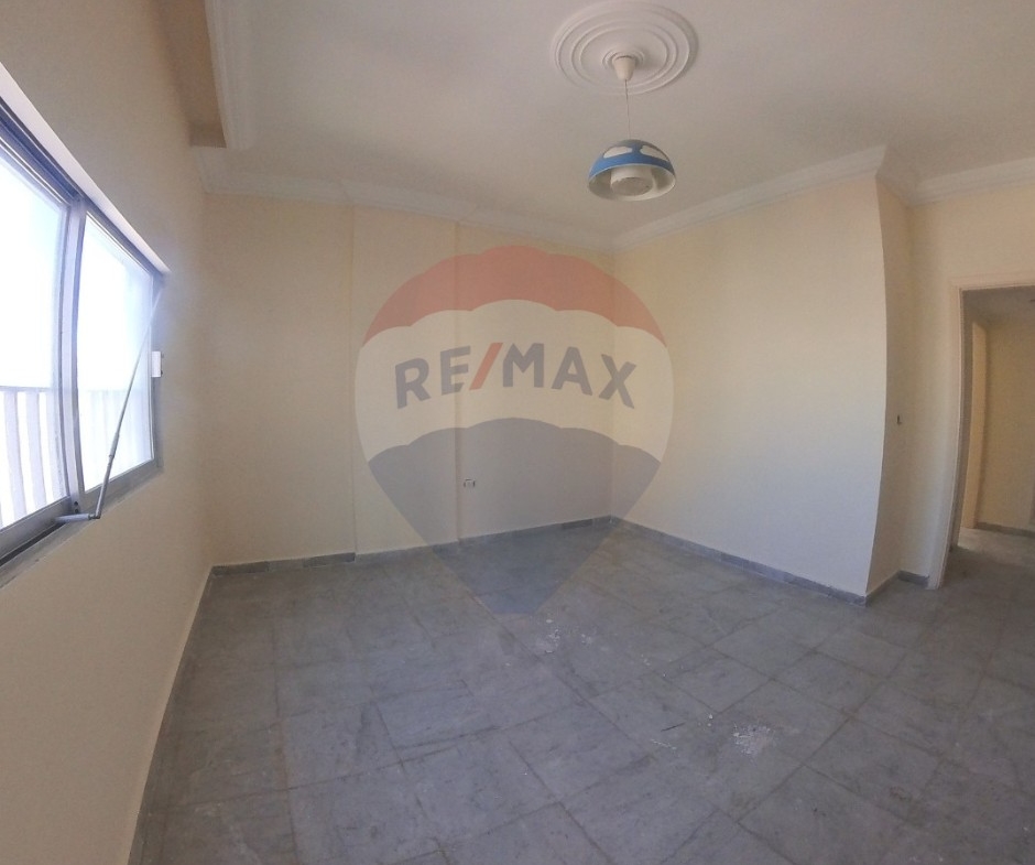 R9-2846 Apartment for Sale in Maarad Tripoli – 310 m² — Photo 5 of 10