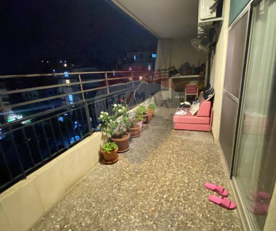 R9-2749 Exclusive 220m² Apartment for Sale in Sahat Dannawi – Abou Samra — الصورة 6 من 14