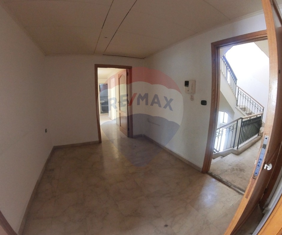 R9-2777 Spacious Apartment For Sale in Nakabet El Ateba – Ideal for Families — Photo 6 of 9