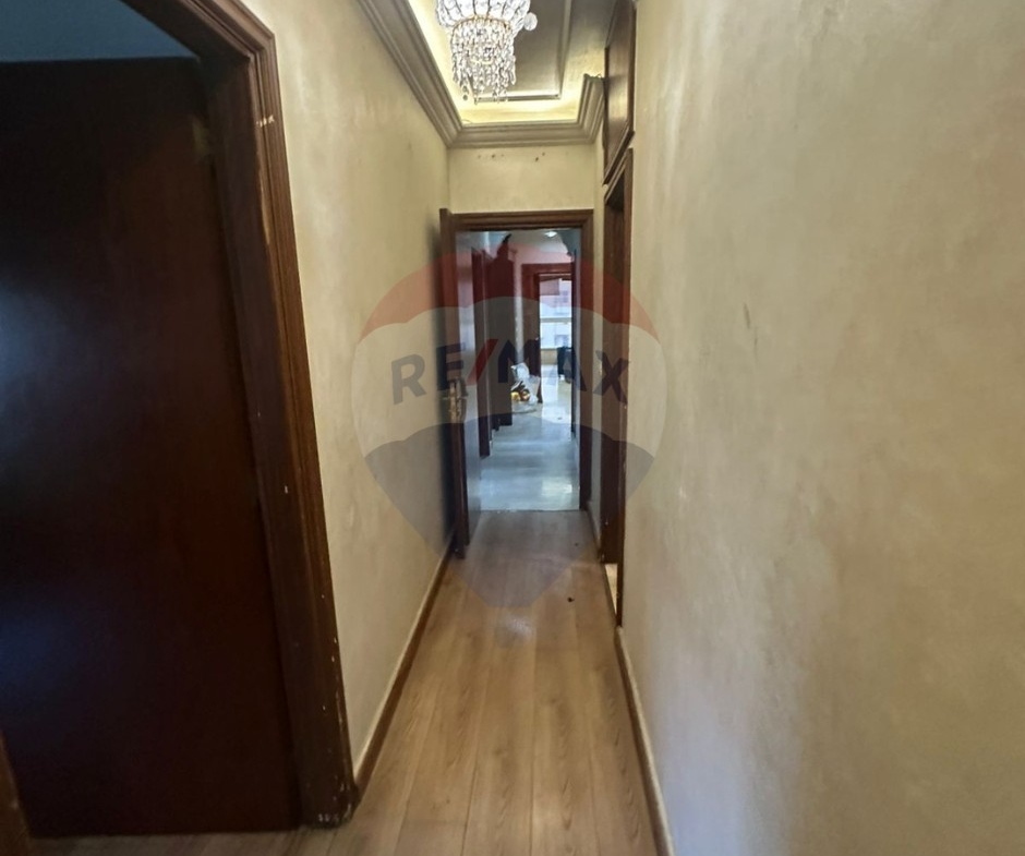 R9-2815 Prime Rental in Dam W Farez – 200 m² — الصورة 6 من 11