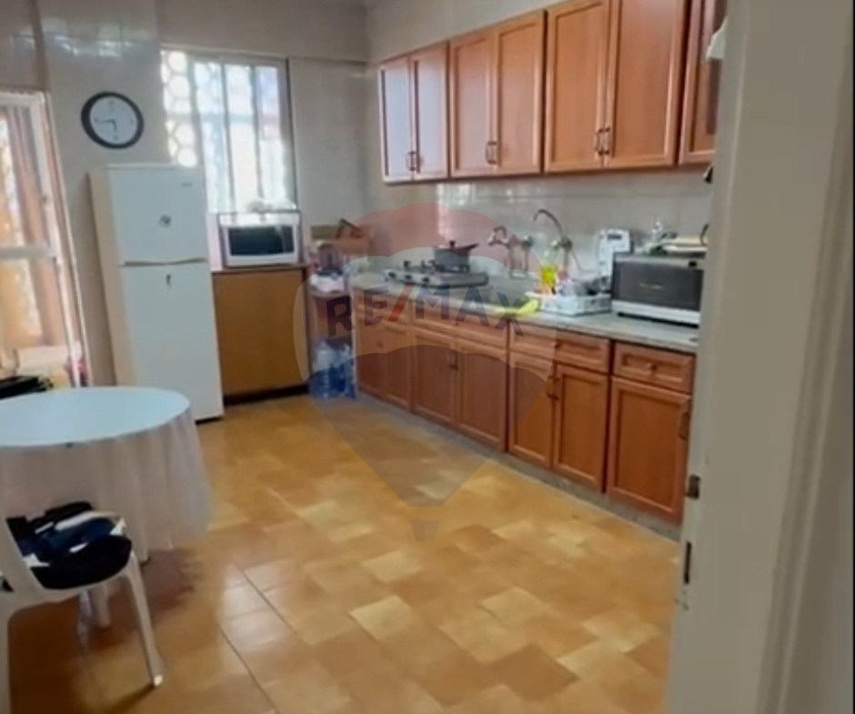 R9-2816 Prime Azmi Location – Spacious Apartment — Photo 5 of 5