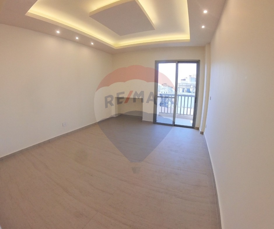 R9-2829 Luxury Apartment for Sale in Nadim El Jisr – 300 m² — Photo 6 of 13