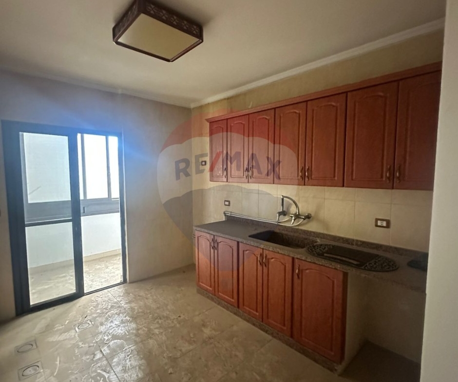 R9-2728 Apartment for Sale in Dam W Farez – Mazloum | 150m² — الصورة 7 من 7