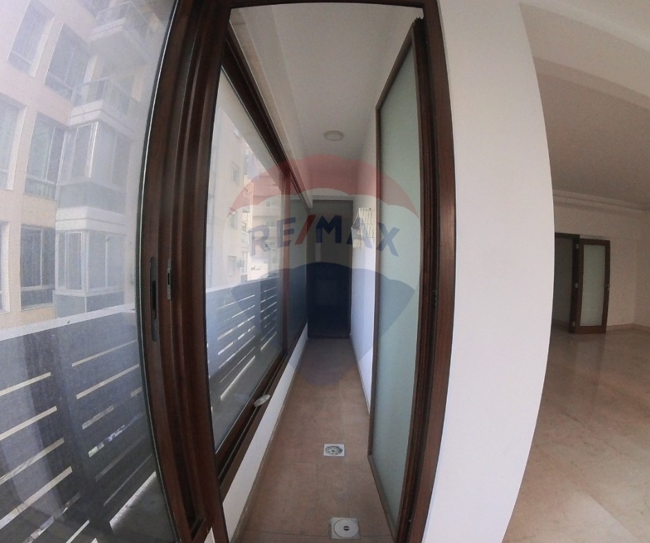 R9-2736 Super Deluxe Apartment for Sale – Jamil Adra Street — الصورة 7 من 10