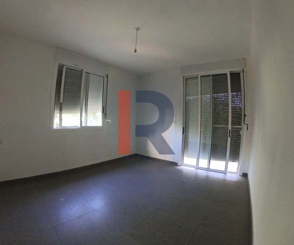 R9-2712 Ground Floor Apartment With Garden For Sale in Qalamoun — Photo 7 of 12