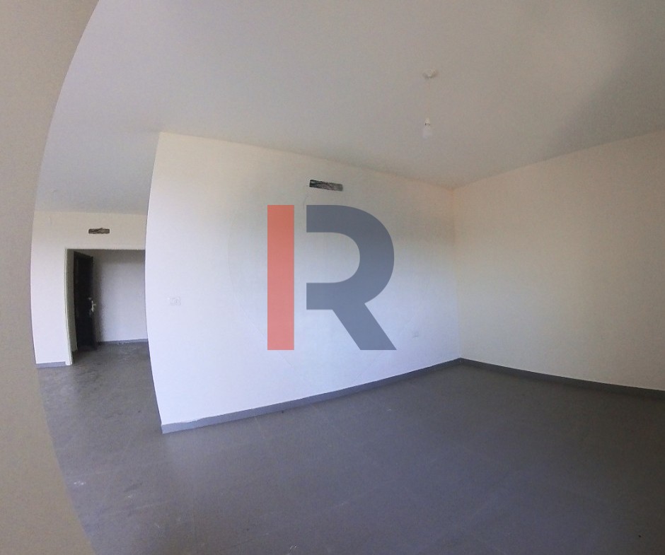 R9-2716 Well-Planned Apartment in Qalamoun – Tripoli — Photo 8 of 12