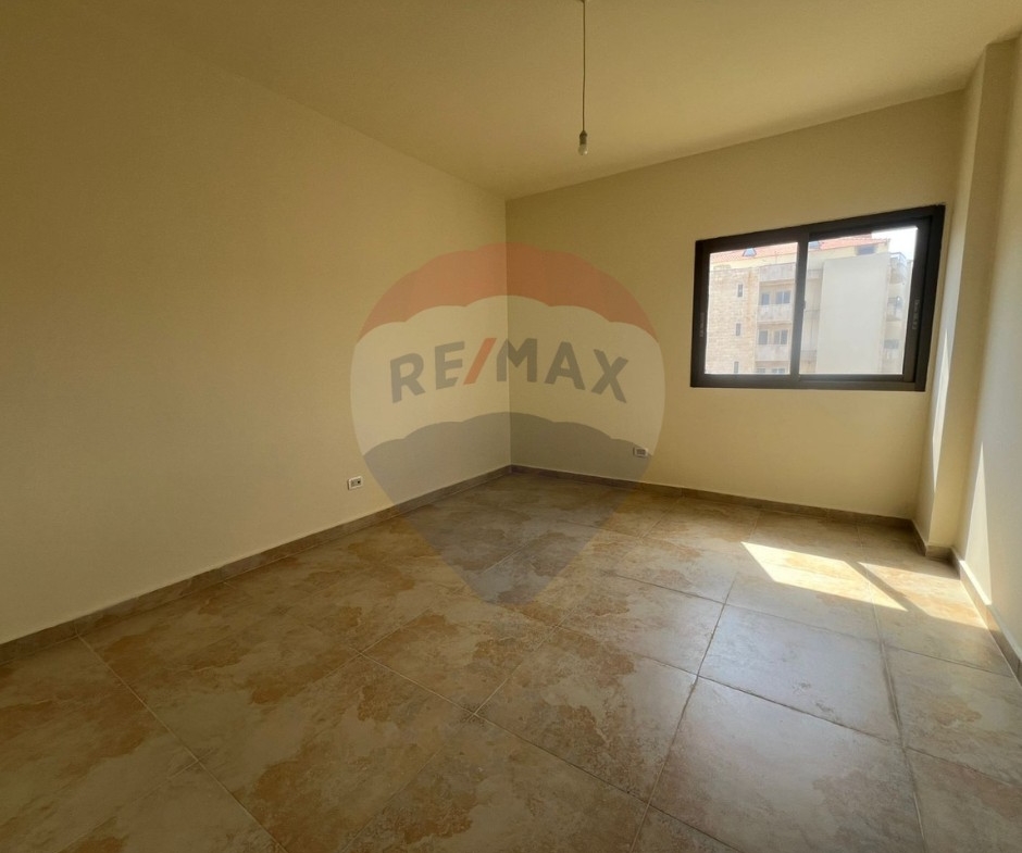 R9-2742 Spacious 3-Bedroom Apartment with Maid’s Room — الصورة 6 من 12
