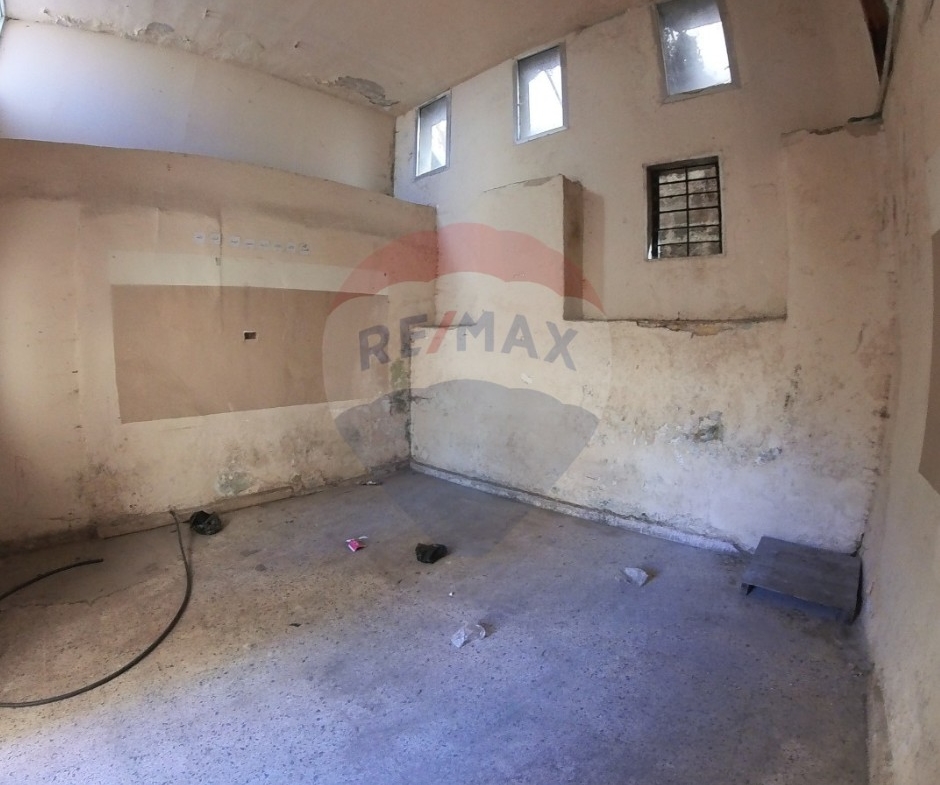 R9-2828 Old Building for Sale Near Tripoli Castle – 840 m² — الصورة 8 من 13