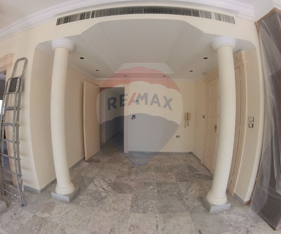 R9-2846 Apartment for Sale in Maarad Tripoli – 310 m² — Photo 8 of 10