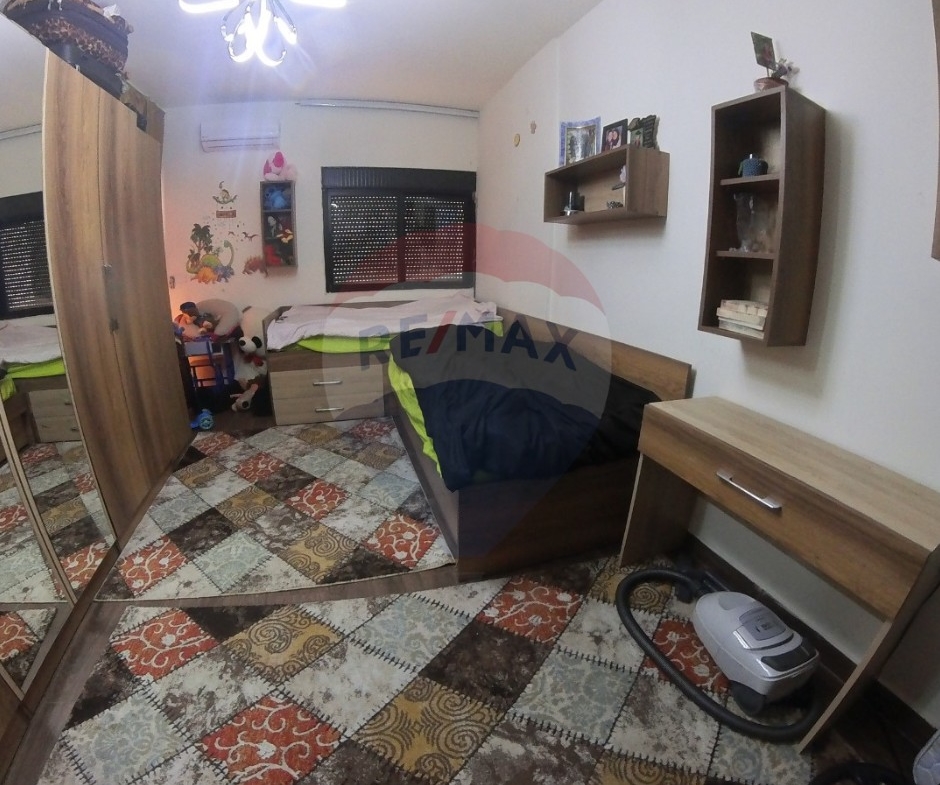 R9-2770 Apartment for Sale in Talet Naji – Koura | 3 Bedrooms — الصورة 9 من 12