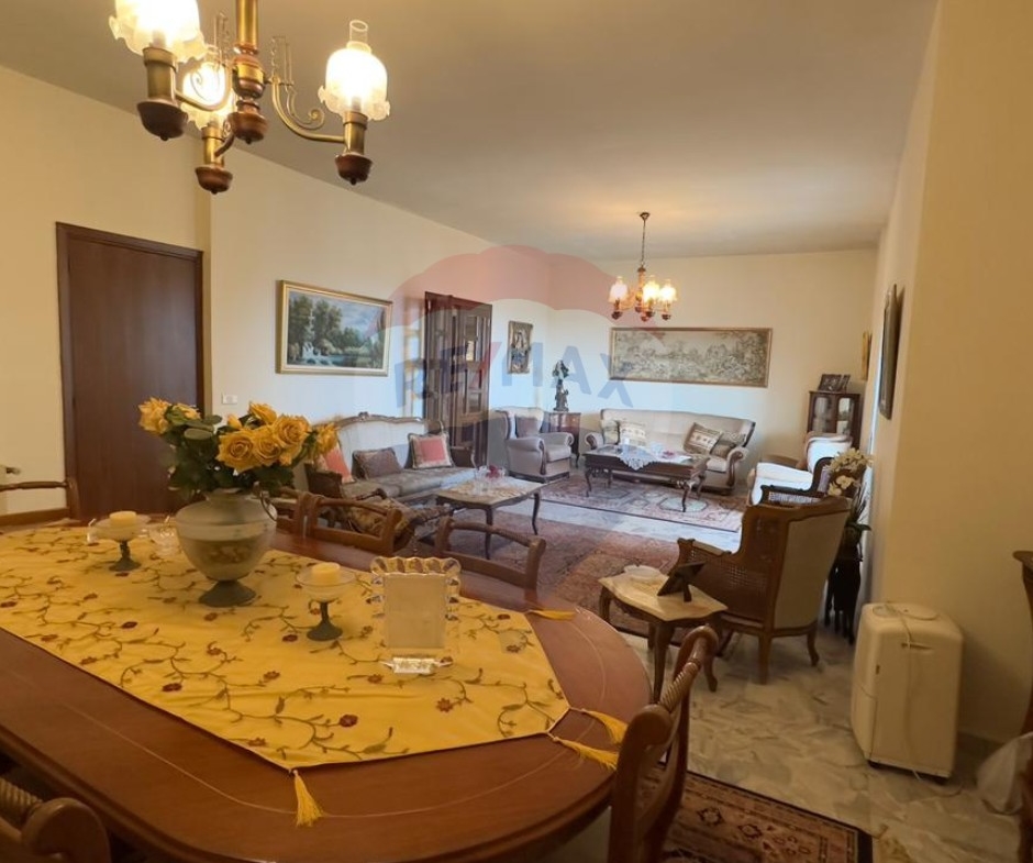 R9-2805 Furnished 200 m² Apartment for Sale in Zouk Mosbeh, Beirut — الصورة 9 من 9