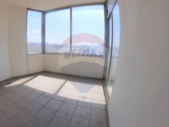 R9-2710 Three Bedrooms ApartmentFor Rent Tripoli — Photo 2 of 9
