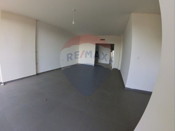 R9-2714 First-Floor Apartment For Sale in Qalamoun Tripoli — الصورة 3 من 11