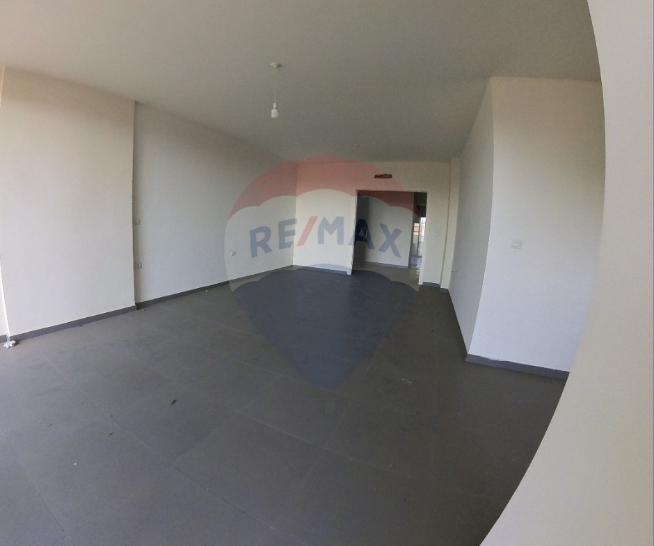 R9-2712 Ground Floor Apartment With Garden For Sale in Qalamoun — Photo 9 of 12