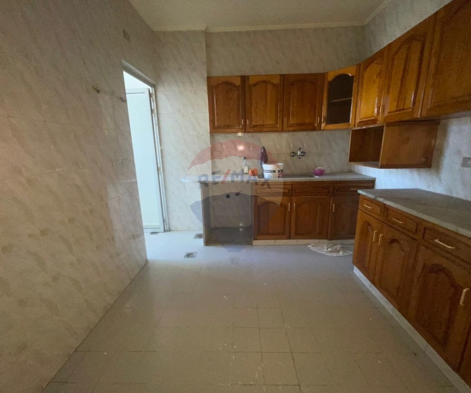 R9-2875 Apartment for Sale in Nakhleh – 155 m² Last Floor with Balconies — الصورة 10 من 10