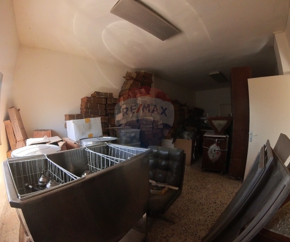 R9-2881 Showroom for Sale in Mina Tripoli – 1000 m² Commercial Space — الصورة 14 من 17
