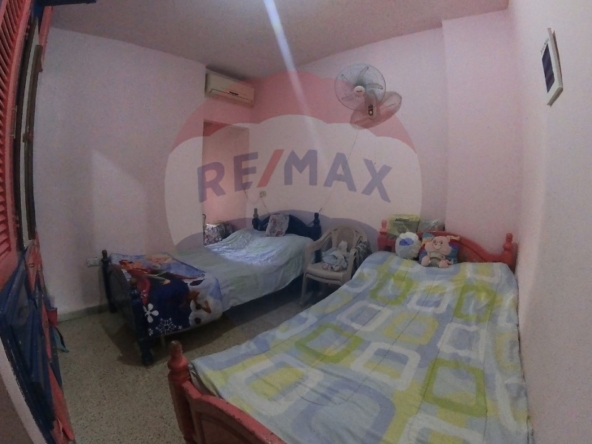 R9-2853 Central Apartment for Sale – Mina, Tripoli — Photo 2 of 8