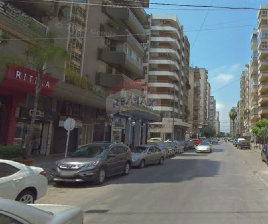 R9-2861 Showroom for Rent in Nadim El Jisr – 400 m² with Dual Facades — Photo 3 of 3