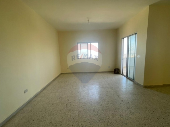 R9-2875 Apartment for Sale in Nakhleh – 155 m² Last Floor with Balconies — الصورة 3 من 10