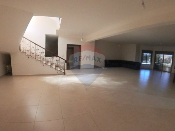 R9-2870 Villa for Rent in Nakhleh – 4 Floors with Jamalon & Master Rooms — الصورة 4 من 25