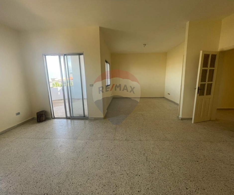 R9-2875 Apartment for Sale in Nakhleh – 155 m² Last Floor with Balconies — الصورة 4 من 10