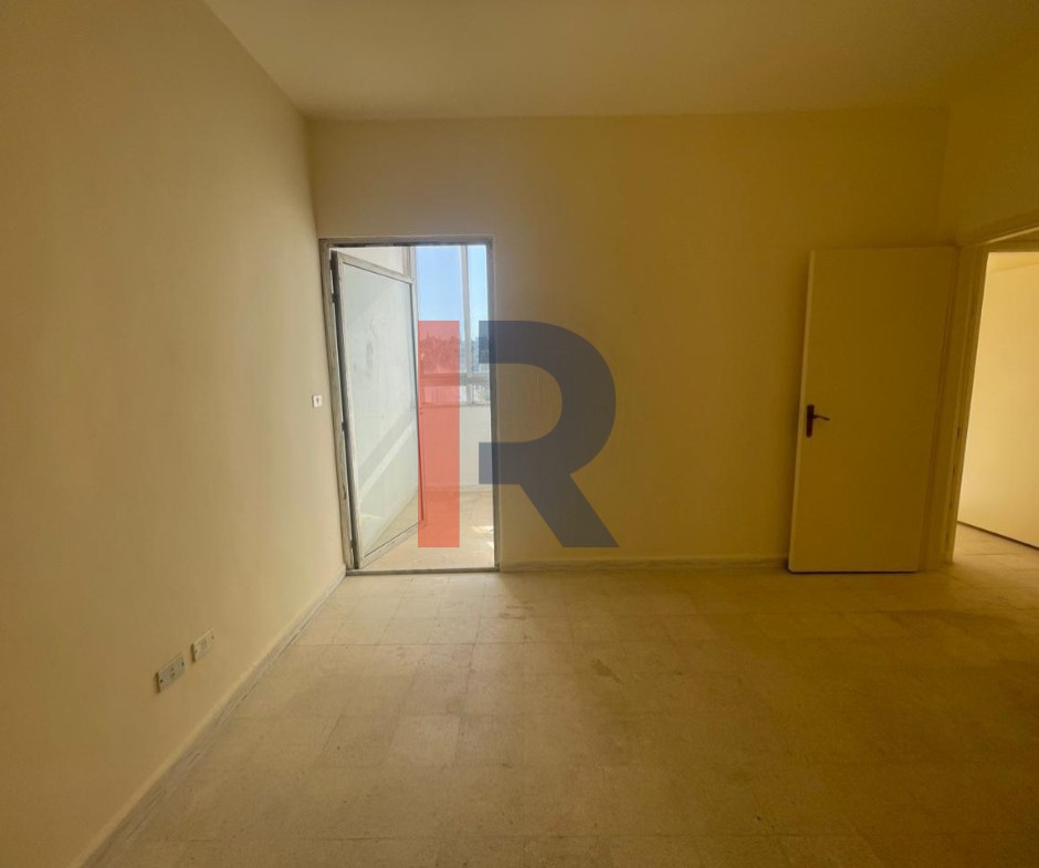 R9-2875 Apartment for Sale in Nakhleh – 155 m² Last Floor with Balconies — الصورة 7 من 10