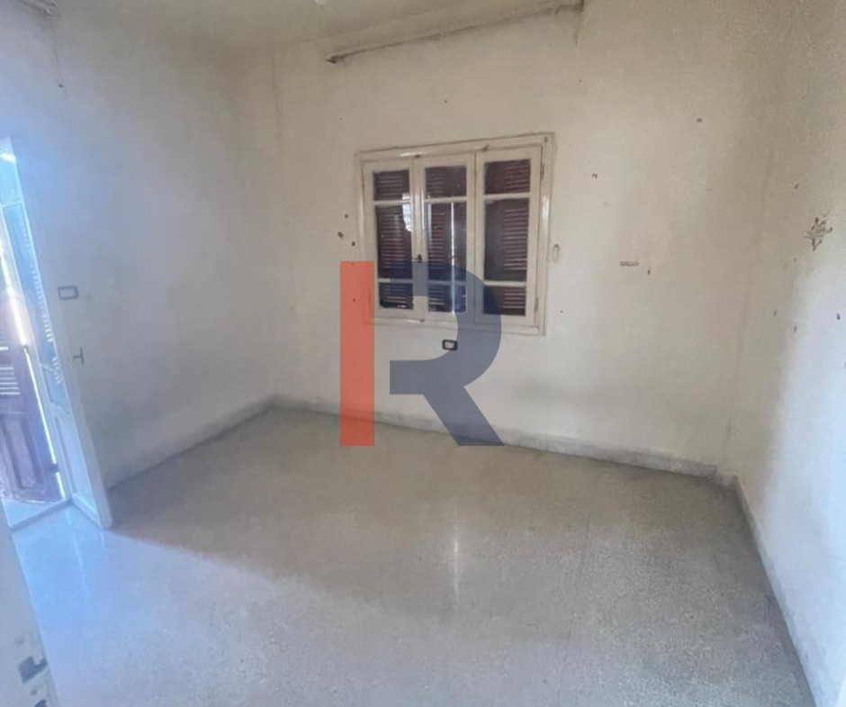 R9-2953 Apartment for Sale in Kobbeh Tripoli – 115 m², Arz Street, 2 Bedrooms, 3 Balconies — الصورة 2 من 9