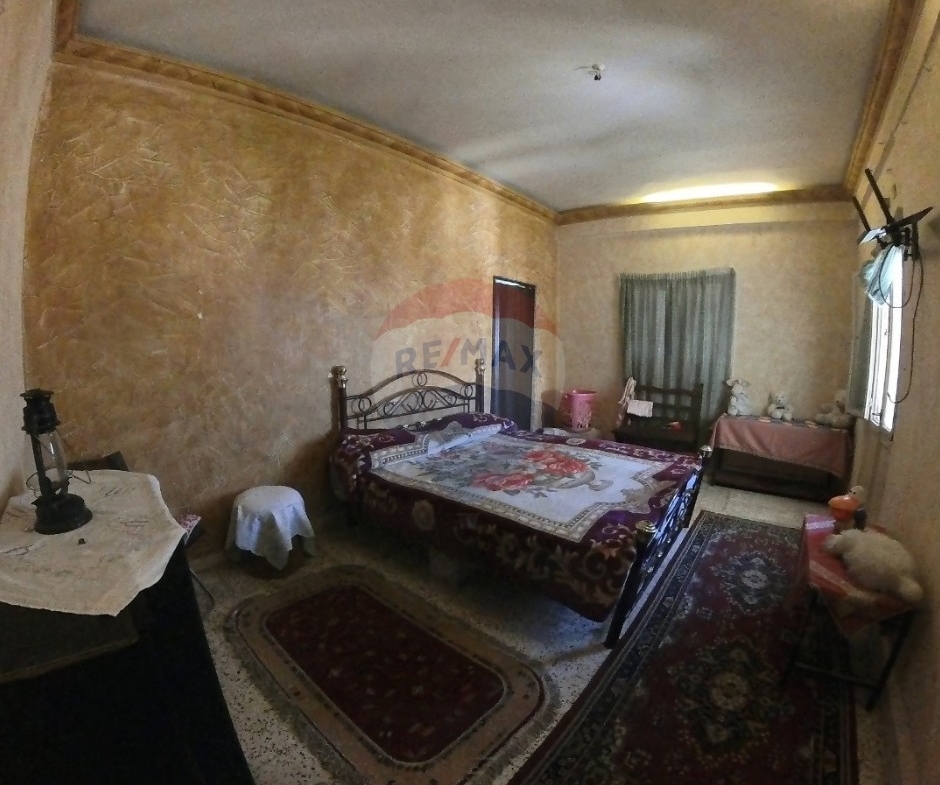 R9-2996 Apartment for Sale in Abou Samra Mawlawi Roundabout Tripoli – 200 m², Top Floor — الصورة 2 من 11