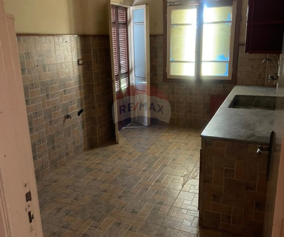 R9-2985 Apartment for Sale in Dam W Farez 32 Street - شقة للبيع في ضم وفرز طرابلس — الصورة 13 من 16