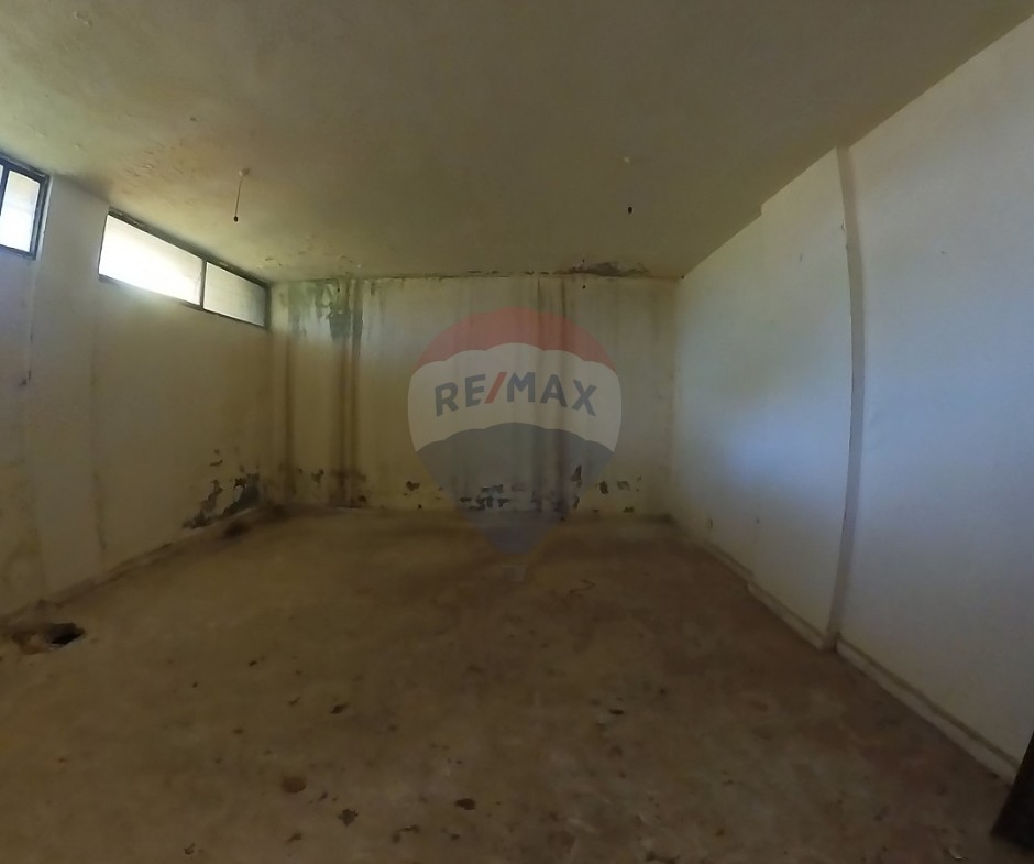R9-3035 Warehouse for Sale in Haykaliyeh – Koura مستودع للبيع في هيكلية الكورة (500 m², 3.5 m Height) — Photo 1 of 15