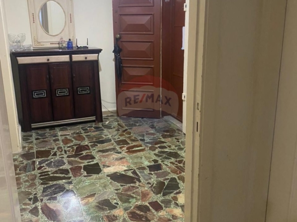 R9-3036 Apartment 165m for Sale on Al Haram Street, Abu Samra – Tripoli  – شقة 165م للبيع في شارع الهرم، أبو سمرا طرابلس — Photo 2 of 14