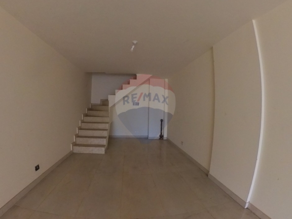 R9-2942 Shop for Sale in Dam Wel Farez Tripoli – 3 Floors, Near Sah Seh — الصورة 2 من 8