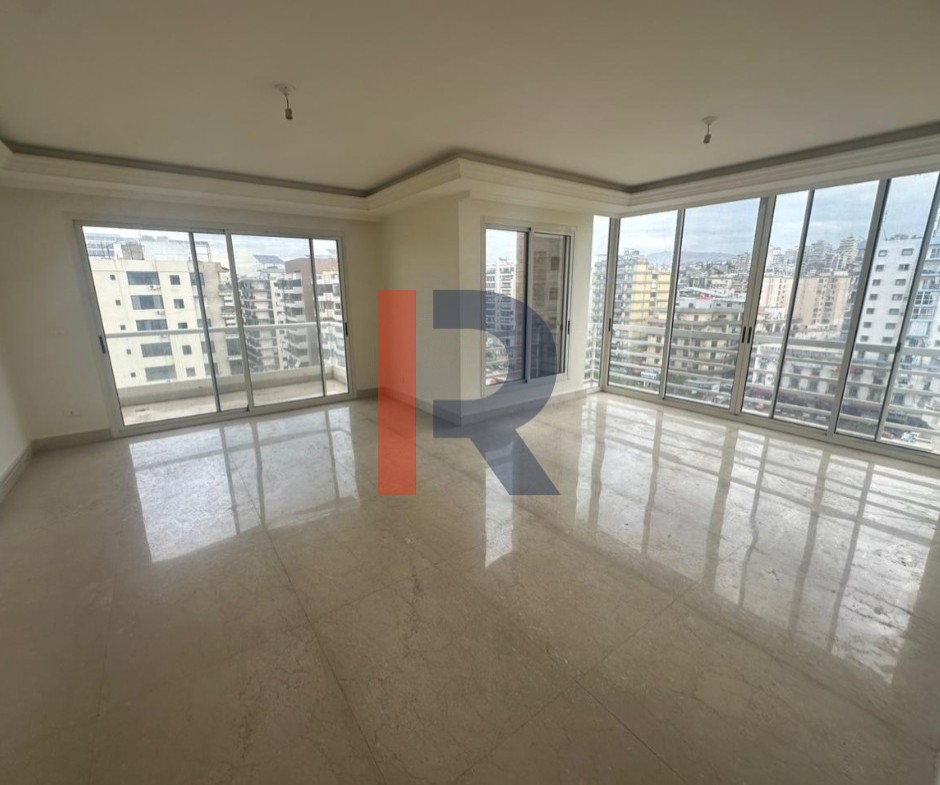 R9-2945 Apartment for Sale in Dam Wel Farez Tripoli – 132 m² + 50 m² Terrace, 9th Floor — Photo 2 of 9