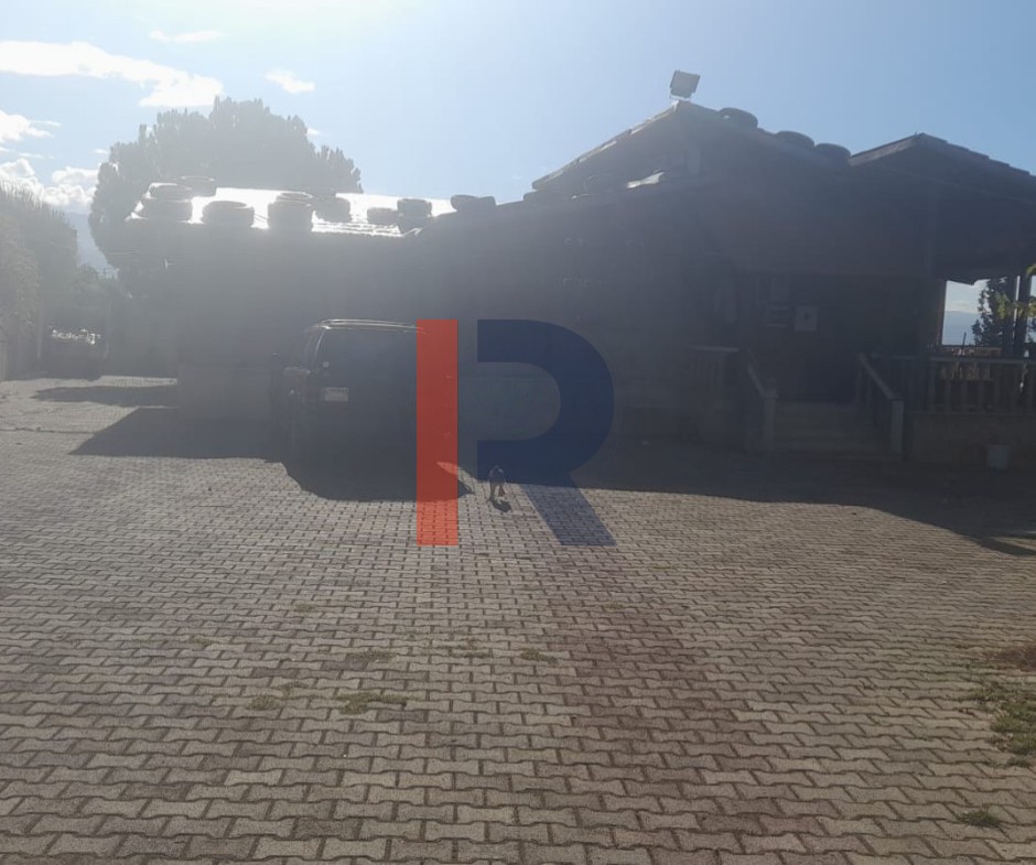 R9-2950 Land with House for Sale in Alma Zgharta – 4,700 m² Residential — الصورة 2 من 7