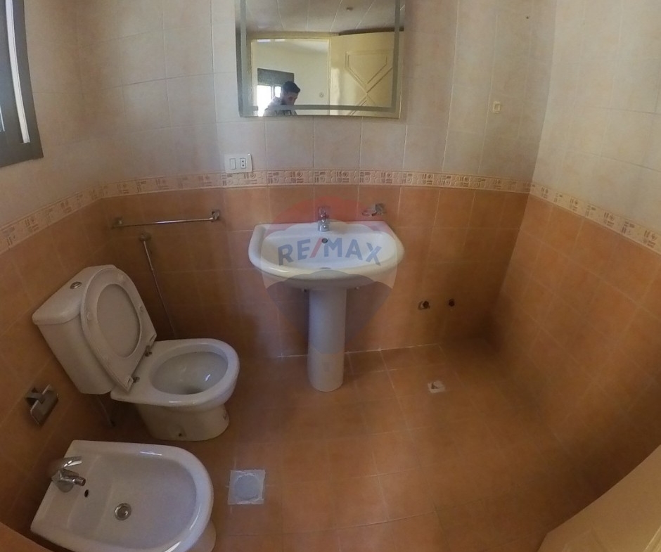 R9-2985 Apartment for Sale in Dam W Farez 32 Street - شقة للبيع في ضم وفرز طرابلس — الصورة 2 من 16