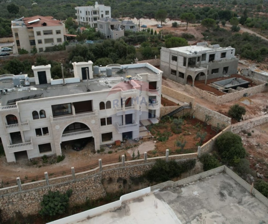 R9-3004 Whole Building for Sale in Deddeh Koura – 6 Apartments + Duplex - بناء كامل للبيع في دده الكورة – 6 شقق + دوبلكس — الصورة 2 من 3