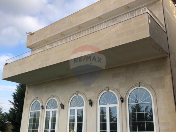 R9-3011 Villa for Sale in Nakhleh Koura – 450 m² Built, 860 m² Land, 5 Floors — الصورة 2 من 6