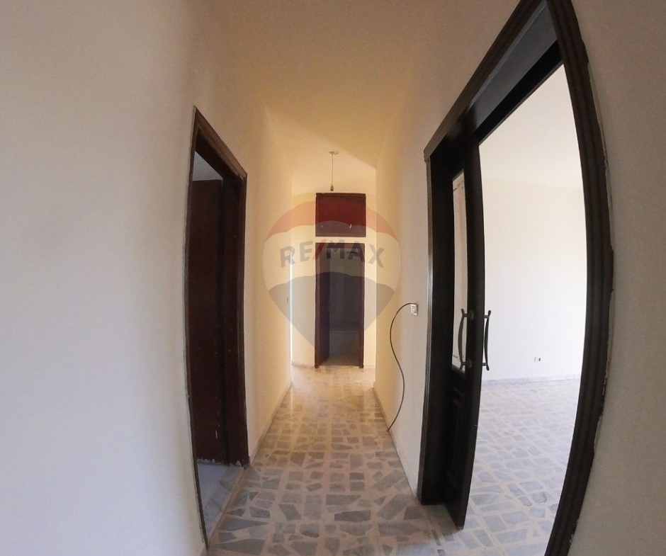 R9-2920 Family Apartment for Rent – Batroumine, Koura (140 m²)شقة عائلية للإيجار – بترومين الكورة (140 م²) — Photo 6 of 8