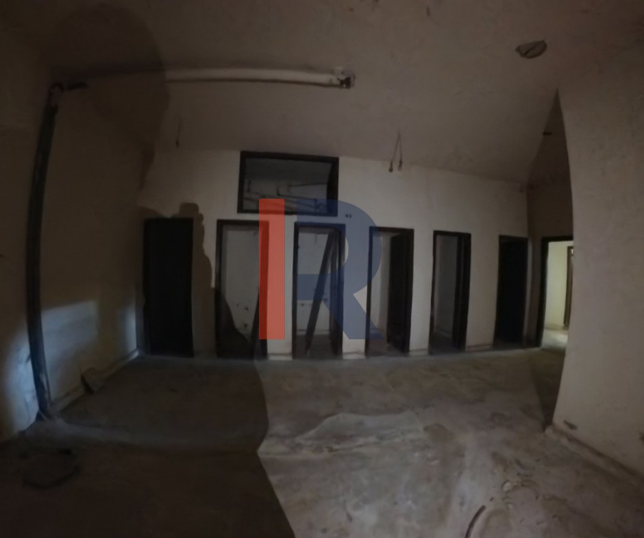 R9-3035 Warehouse for Sale in Haykaliyeh – Koura مستودع للبيع في هيكلية الكورة (500 m², 3.5 m Height) — Photo 4 of 15
