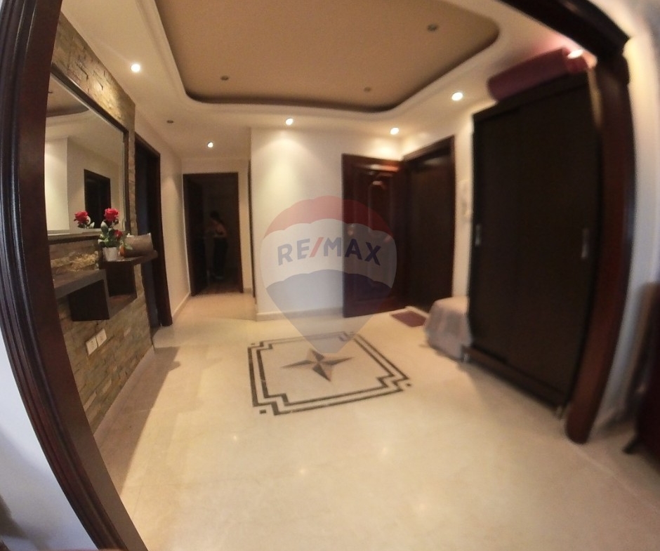 R9-2960 Apartment for Sale in Jamil Adra Tripoli – 210 m², 4th Floor — الصورة 3 من 15