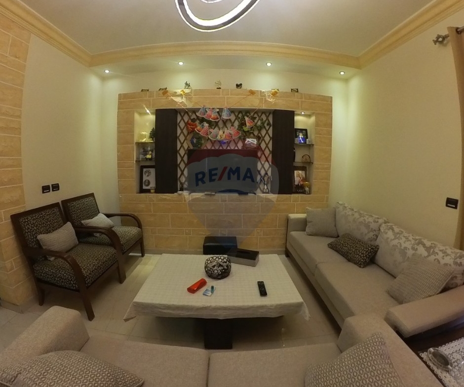 R9-2964 Apartment for Sale in Btouratij Koura – 160 m², 1st Floor, 3 Bedrooms, Parking — الصورة 3 من 14