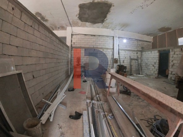 R9-2967 Shop for Rent in Mina Tripoli – 40 m², Near Train Station, 1 Facade — الصورة 3 من 6