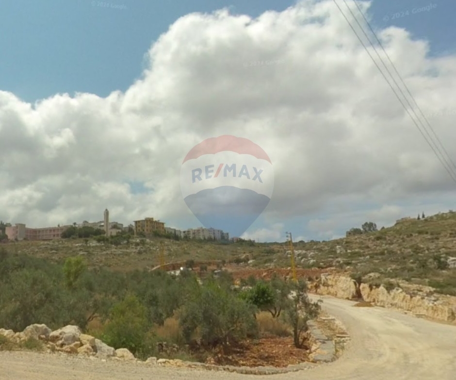 R9-2970 Land for Sale in Nakhkleh Koura – 1,525 m² Residential 20/40 with Road, Electricity & Water — الصورة 2 من 3
