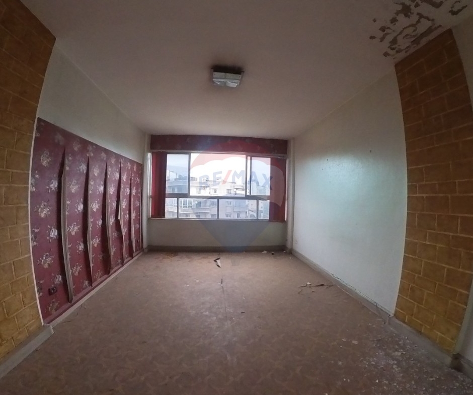 R9-2979 Office for Sale in Tal Tripoli Next to Notaries – 70 m², 4th Floor — Photo 3 of 4
